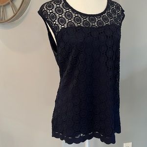 Roz & Ali Navy Blue Crocheted Sleeveless Top – M